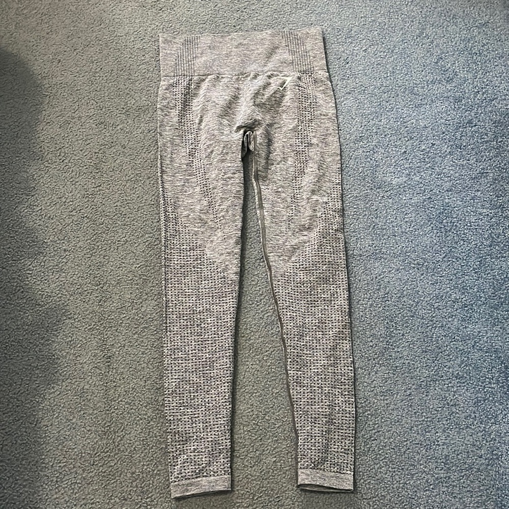 Gray gym shark leggings